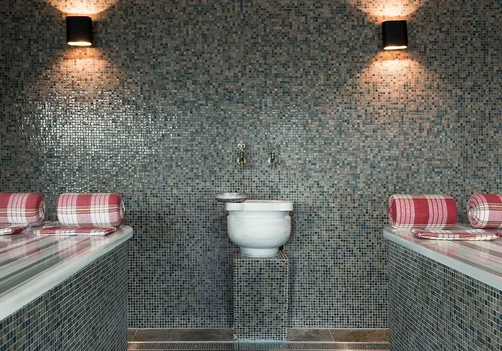 Mainport Hotel Rotterdam